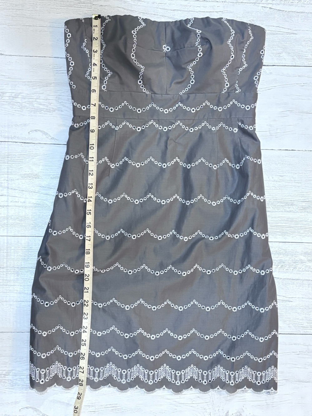 J.Crew Strapless Eyelet Dress Size 6 Gray White Cottagecore Preppy Summer - Picture 6 of 7